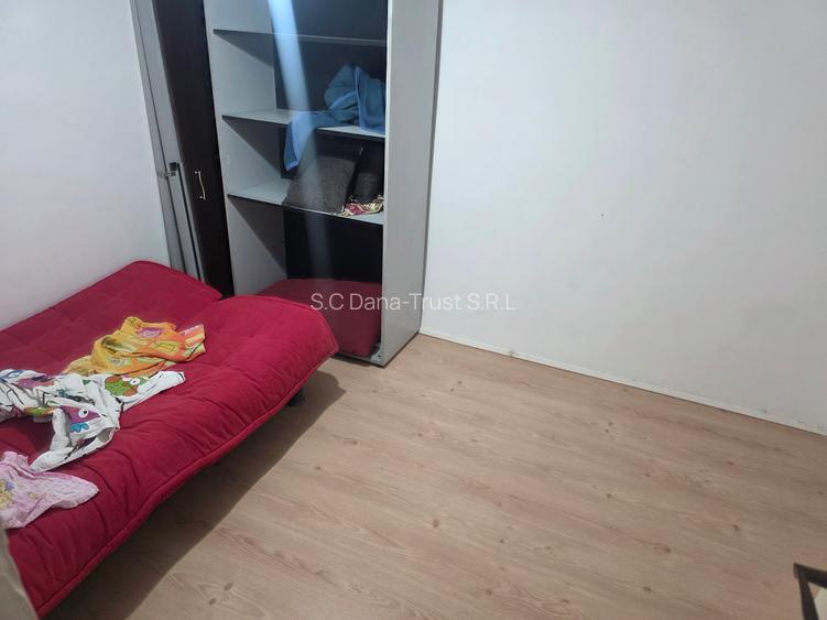 Spații mansardă pentru depozitare - birou - 6