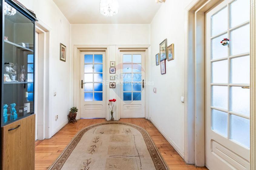 Casă / Vilă cu 4 camere de vânzare în zona Giulesti Sarbi - 5