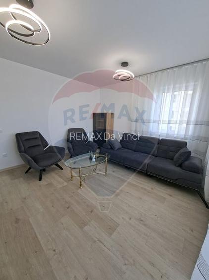 Apartament 3 camere de inchiriat in Tractorul - Brasov - 6