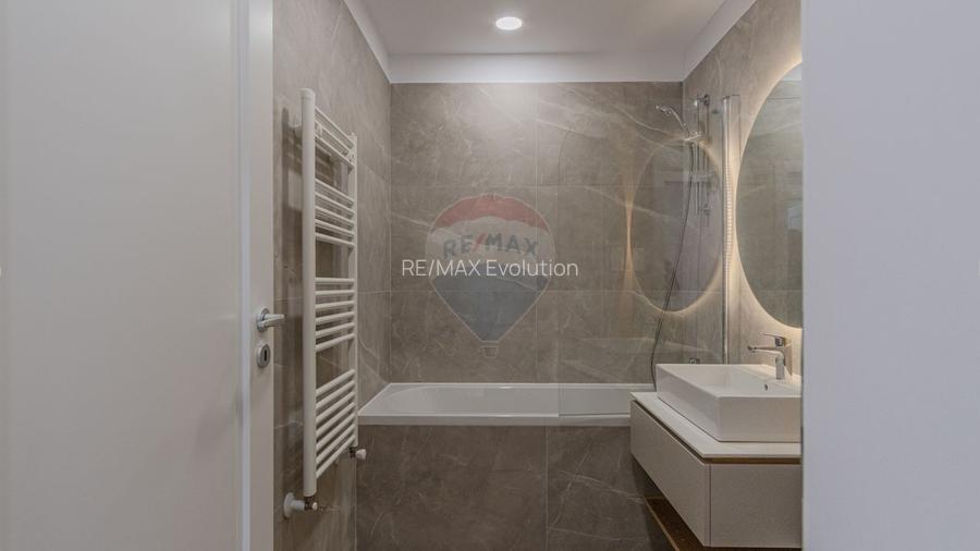 Clinica medicala-9 cabinete- URBAN PLAZA - bloc 15 parter! - 36