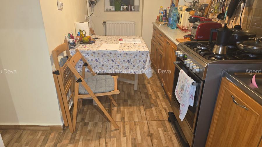 Vand apartament cu 2 camere intrari separate, Deva, Bld. Dacia, etaj 5, mobilat - 5