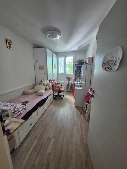 Titan-Apartament 4 camere - 6