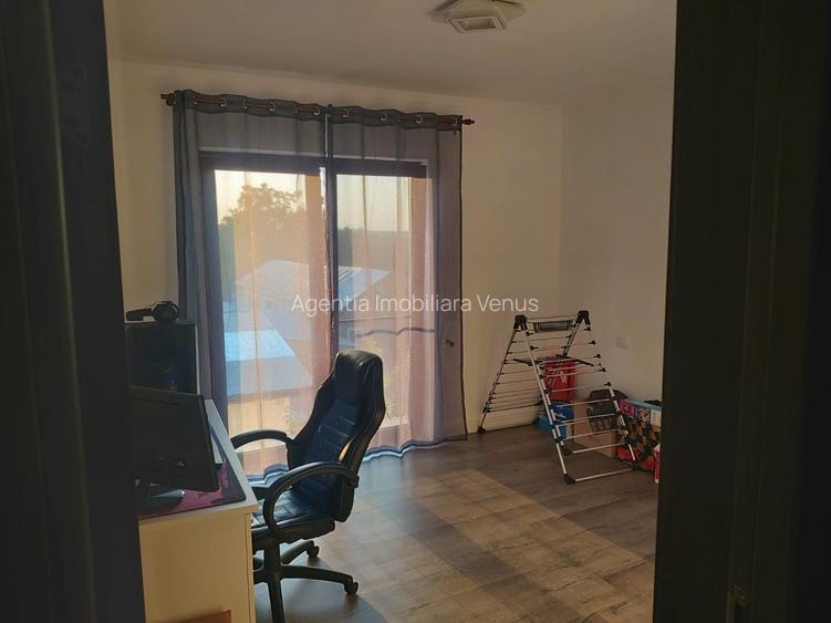 Casa noua la Tulbureni P+E+M - 7