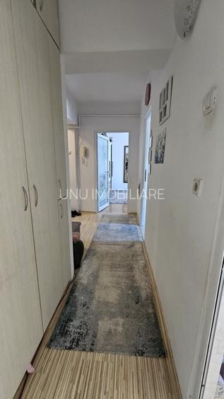 etaj 1 ap 2 camere decomandat 57mp zona nicolina belvedere - 2