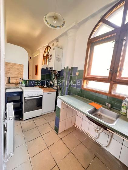 Apartament spațios la curte comună – zonă centrală, Oradea - 11