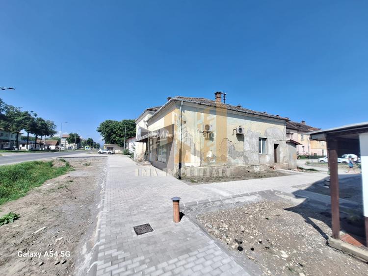 Casa si centru comercial Bod Colonie - 3