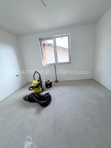 Vanzare -  Casa  - Vila - Prelungirea Ghencea - Dantelei - teren 245mp -215000E - 18