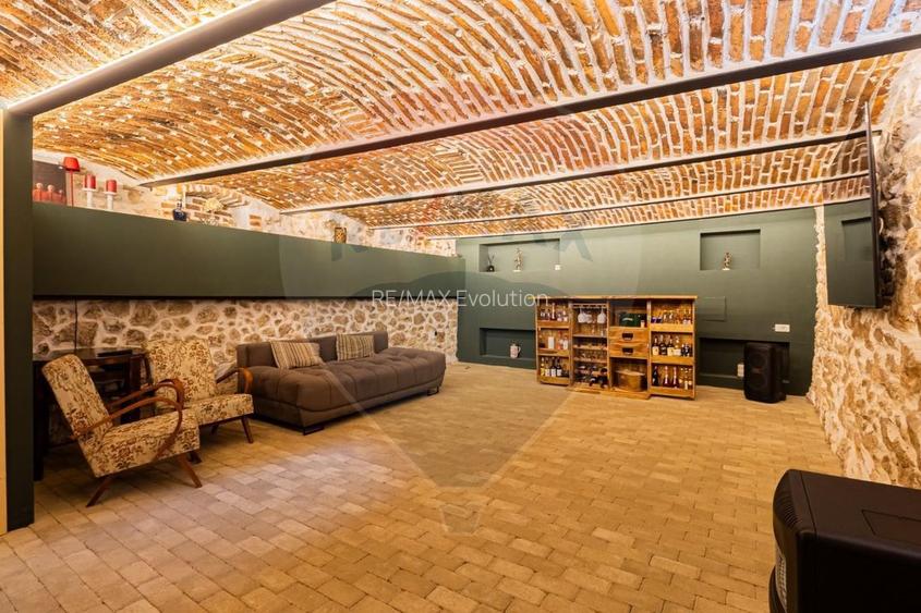 COMISION 0%|Oază de eleganță în Centrul Istoric: Apartament 4 camere!! - 37