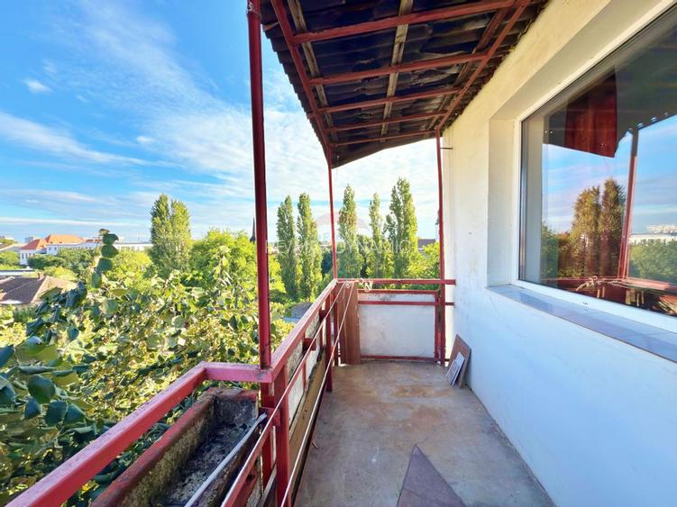 Apartament decomandat, situat la 100 m de Piața Catedralei, Arad - 2