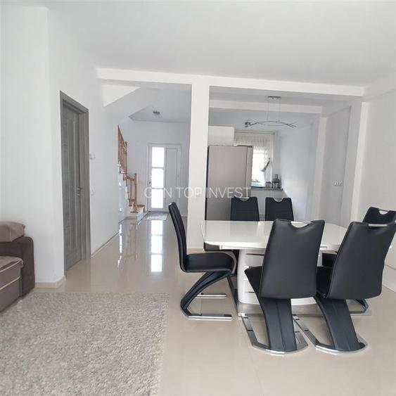 Casa moderna 3 camere 2 bai curte si parcare zona Triajului - 8