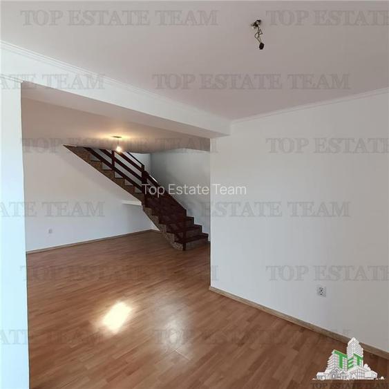 Casa individuala de vanzare  / potrivita si pentru business in zona parcului din - 15