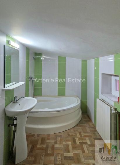 Unirii- Sfanta Vineri E+M/ 300mp / It/Creatie / Birouri - 17