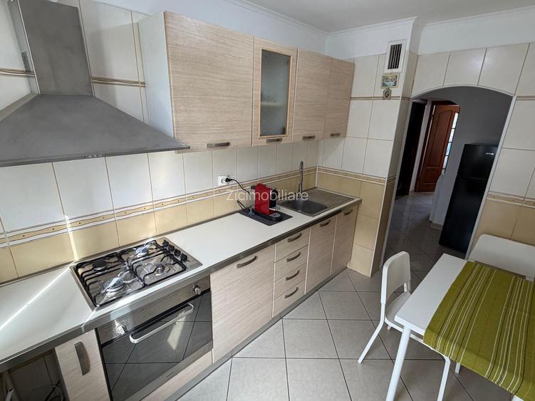 3 camere mobilat utilat etaj 3/4,metrou 1 decembrie la 5 minute - 5