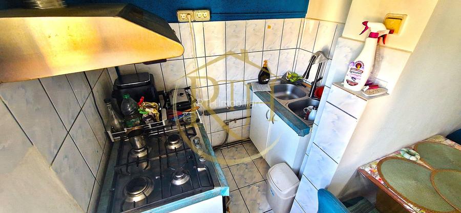 Vand apartament 2 camere,zona linistita cu mult spatiu verde ,0 Comision - 15