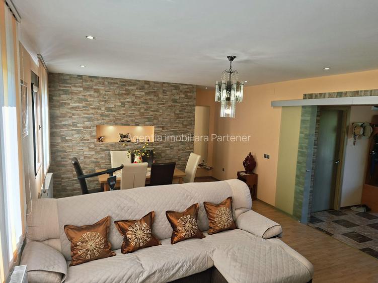 Casă / Vilă Bascov , construcție "de proprietar" , mobilată/utilată ! - 10