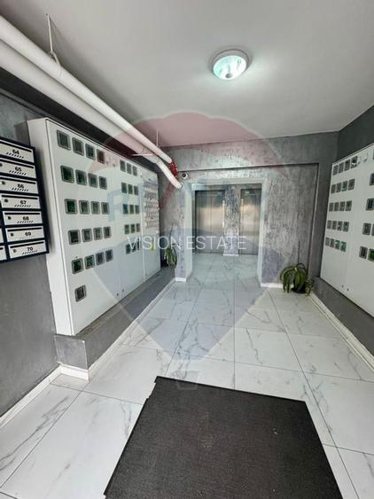 Apartament cu 4 camere de vânzare în zona Sarari - 27