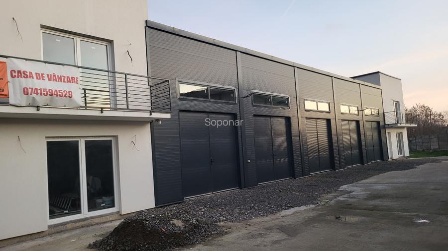 2 clădiri p+1  în suprafață de 93m² fiecare și 5 garaje in suprafață de 180 m² - 2