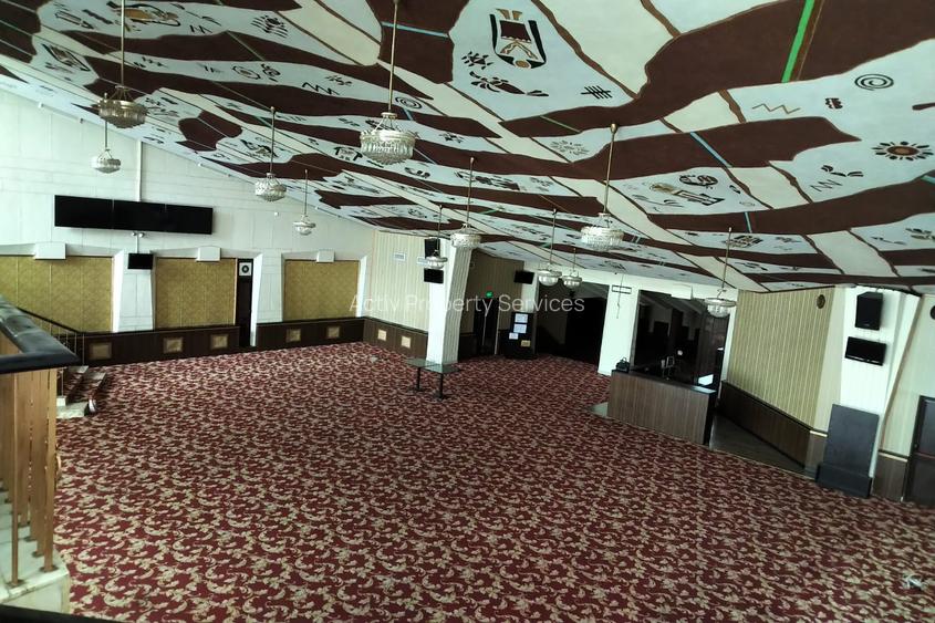 Spațiu comercial de închiriat în Piața Vasile Milea 3, Pitești - 3