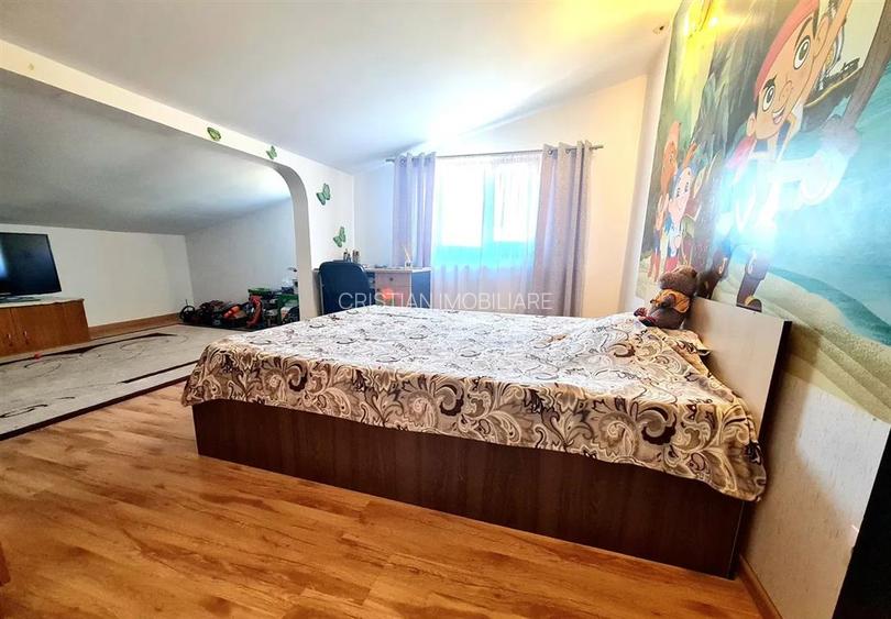 Vila P+M Chercea Pod Apollo, 4 camere, 300 mp,  curte betonata și generoasa - 3