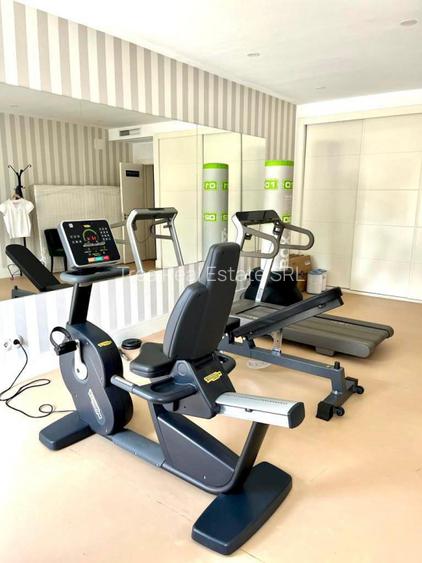 Gradina Privata -  3 camere Pipera -TRIANA - Piscina exterioara - 2 parcari - 16