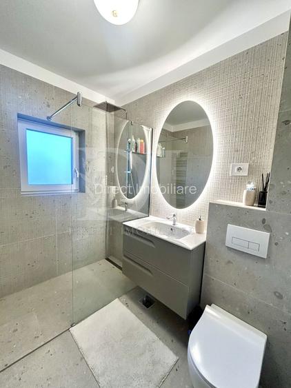 Apartament la cheie / etaj intermediar / Zona Vivo - 15