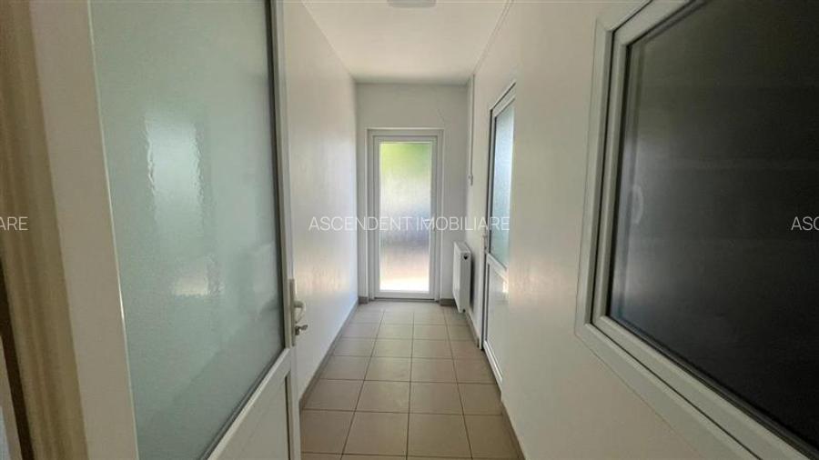 Spatiu multifunctional,locuri parcare in curte,gradina,facilitati,Libertatii,Tar - 15