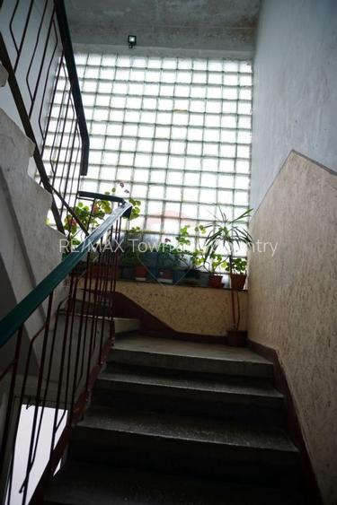 Apartament cu 3 camere de vânzare Str. 1 Mai - 11