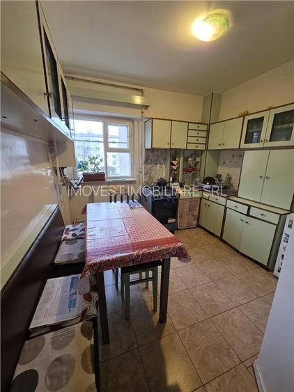 Apartament 4 Camere Micro 16 Et II - 9