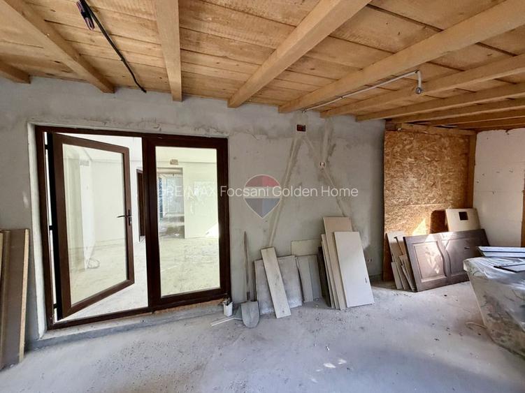 Casă de vanzare Golesti 4 camere 3 bai