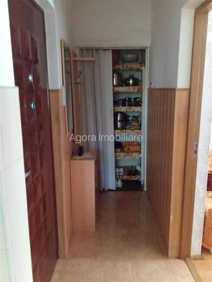 Apartament cu 2 camere - centru - 7