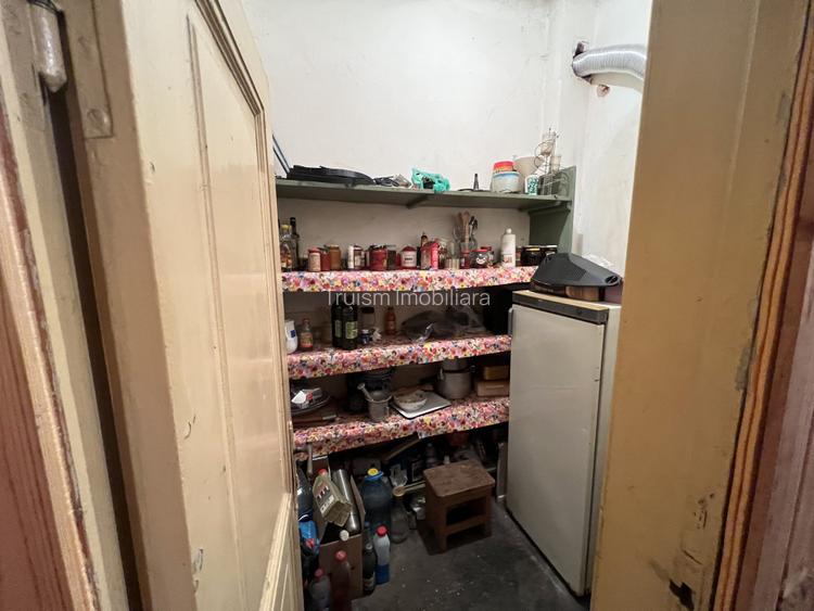 Vila P+ Et 1, Marasesti stradal - 16