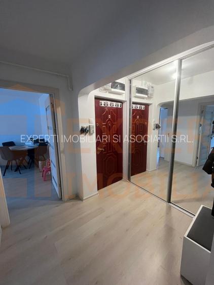 Apartament 3 camere, situat in zona Inel II - 6