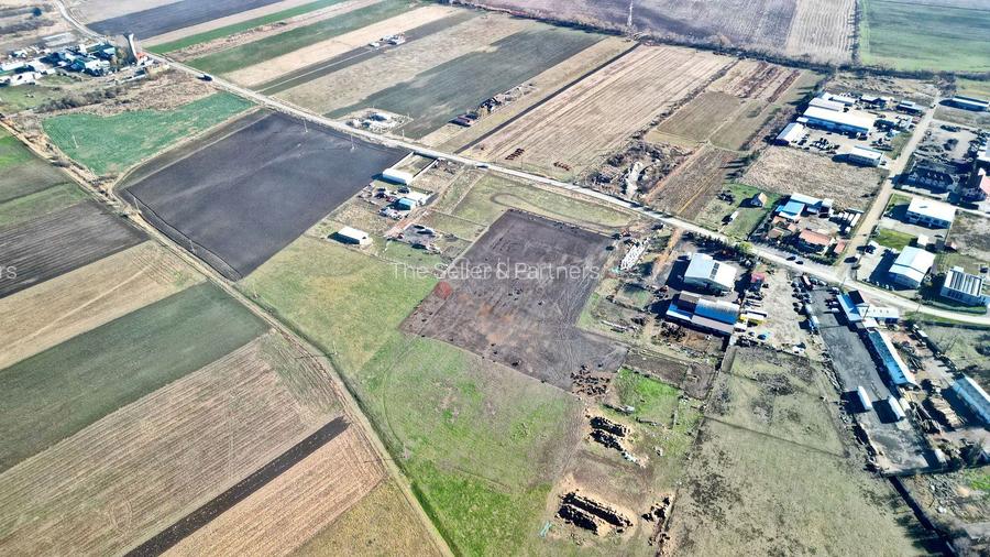 Teren Industrial cu P.U.Z. - 15