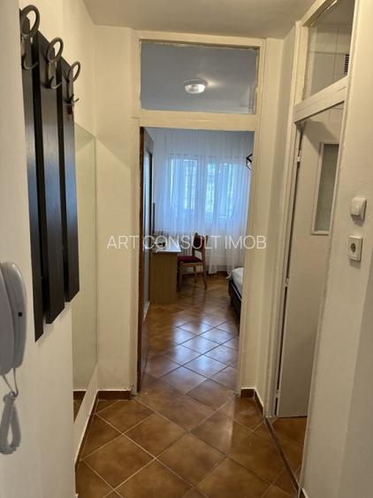 Garsoniera | Crangasi | Decomandata | Balcon | Metrou in Proximitate - 8