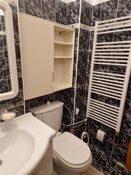 Dambovita 3 camere Decomandat etaj 4 - 21