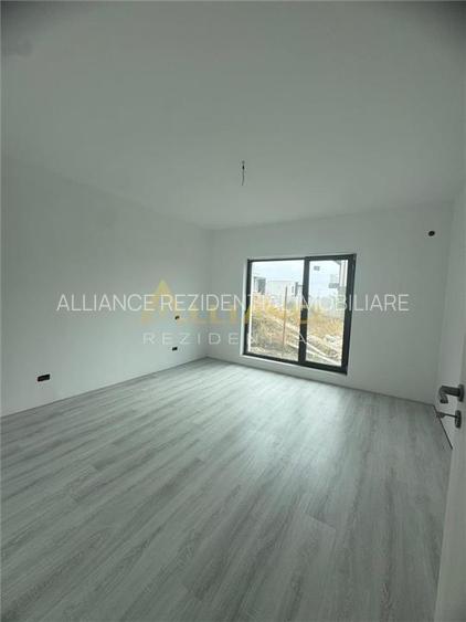 Casa individuala - 3 camere - 2 bai -361 mp teren - 8