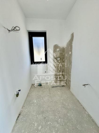 Duplex alipit cu 4 camere situat in vatra satului din Giroc - 10