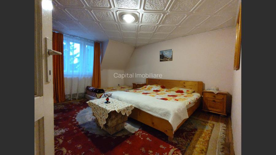 Casa cu mansarda, 7 camere, anexe, Sanmartin - 10