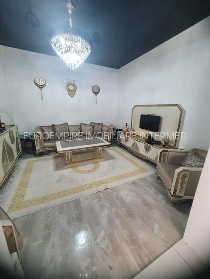 Casa de vanzare cu 4 camere, zona TOMIS II - 2