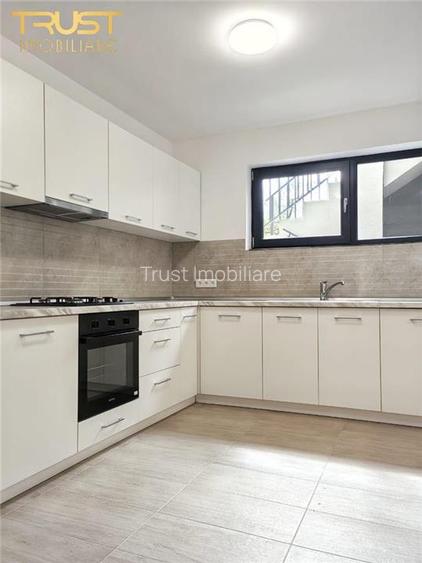 Birou | Cabinet |  I 125 Mp I Loc de parcare I Curte - 3