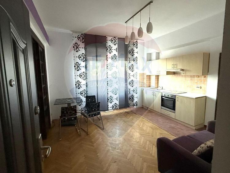 VANZARE Apartament cu 4 camere in zona Dacia - 7