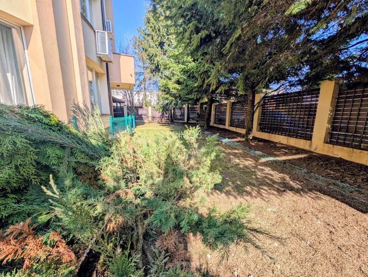 Vila superba 2003,P+E+M,300mpu,6 cam,teren 400mp,colt,renovata,tip mediteranean - 27