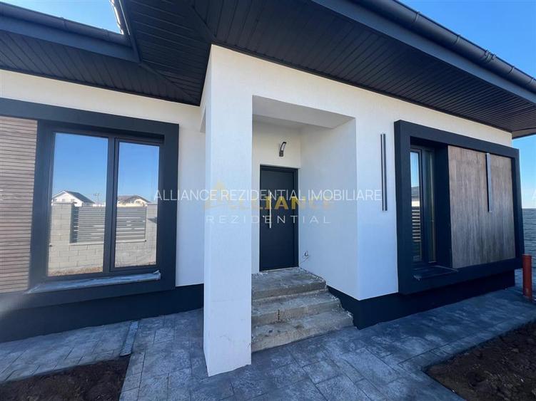 Casa individuala pe parter cu 4 camere // 2 bai // panouri 3 Kw - 3