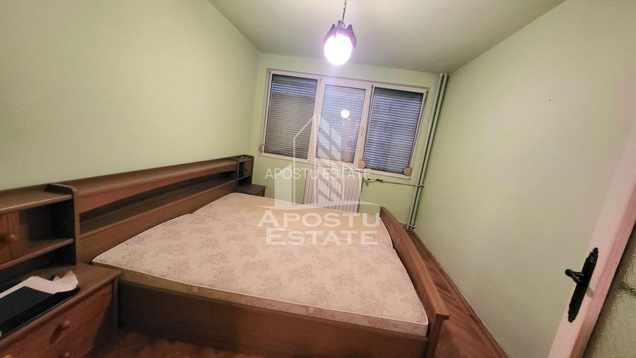 Apartament decomandat,3 camere,etaj 1 Torontalului - 9