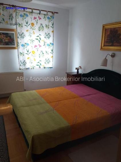 Grasoniera Podul Grand la curte la 350 euro - 2