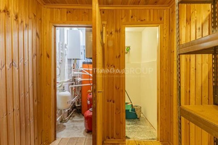 Vila in Poiana Brasov cu teren generos 1600mp, 2 corpuri, comision 0 - 15