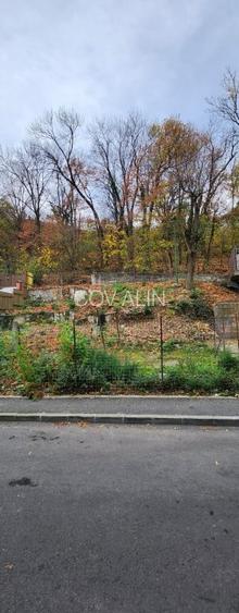 Teren in suprafata 376 mp in strada Matei Basarab la strada asfaltata priveliste - 2