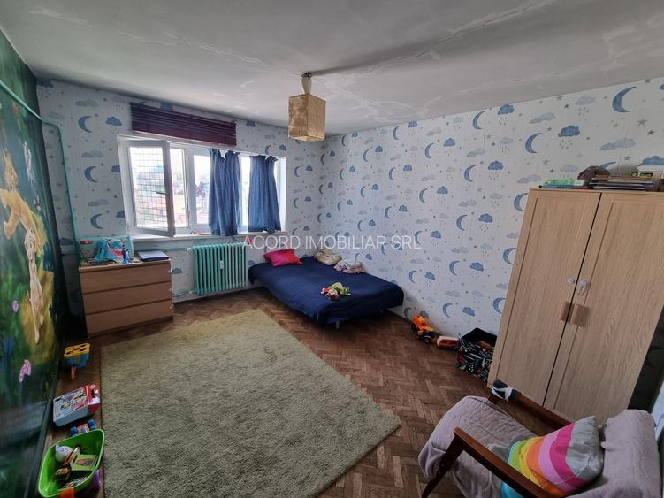 Tomis 2-apartament 4 camere decomandat 100 mp cu garaj - 13