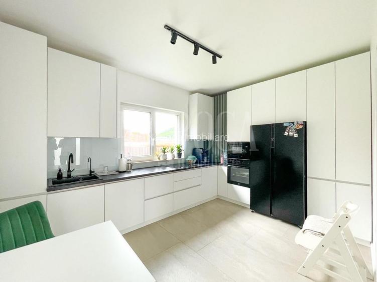 Casa 4 camere de vanzare in Floresti - 2