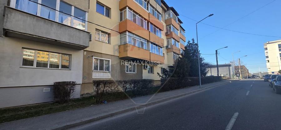 Apartament cu 3 camere de vanzare in Micro 6 – locatie excelenta - 10